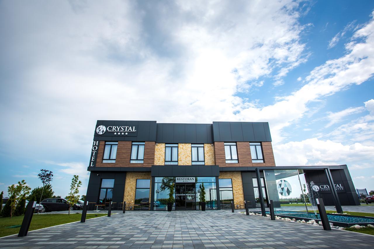 Hotel Crystal Pecinci Exteriér fotografie